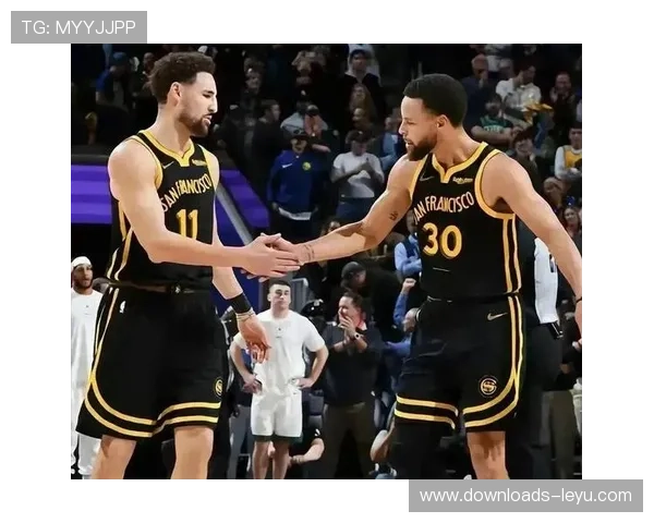 森林狼勇士西部强强对话，爱德华兹库里对飙成看点